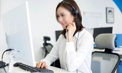 多用户在线客服系统如何支持大规模并发用户？